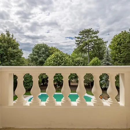 Vila Privatelodge - Villa Avec Piscine En Bords De Marne *